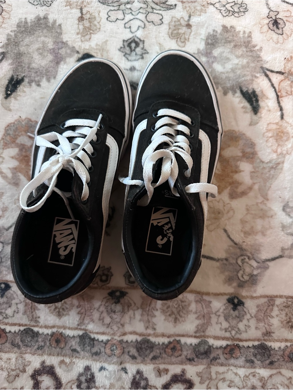 Women’s vans size 7